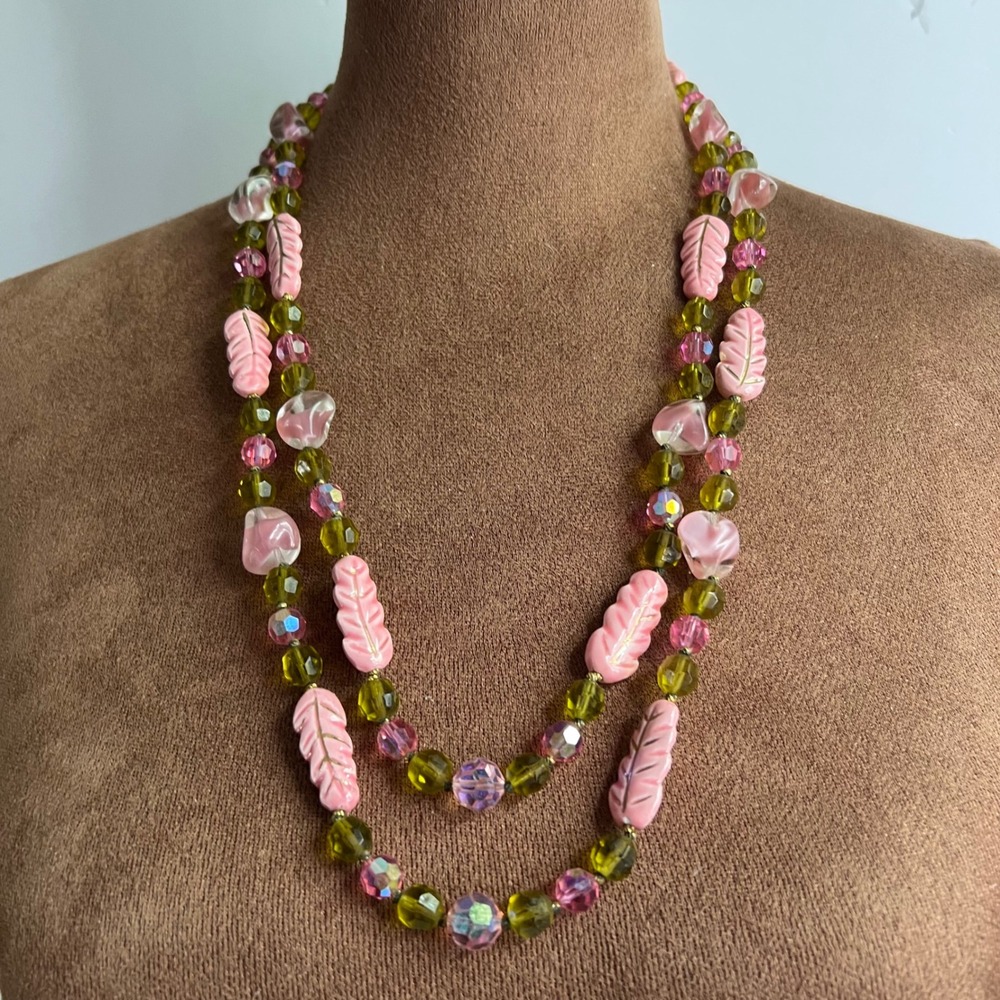 Vintage Pink Green Double Strand Beaded Leaf Necklace 26 Inch Cottagecore